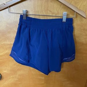 Lululemon Hotty hot shorts 4”